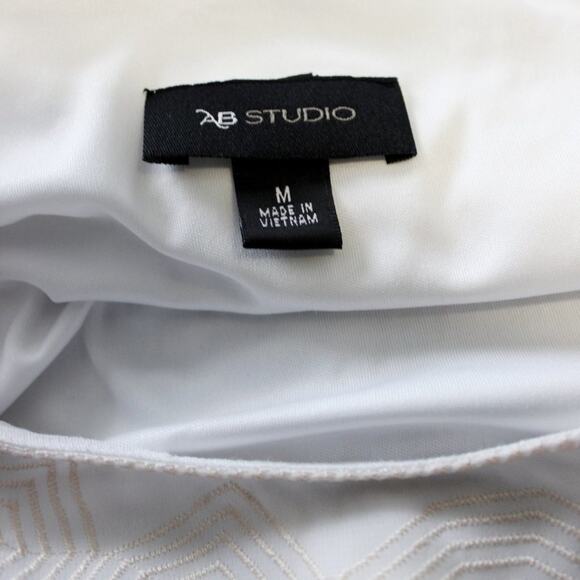 AB Studio White Pleated Maxi Dress Embroidered Neckline Waterfall Hem Size M - Picture 4 of 12